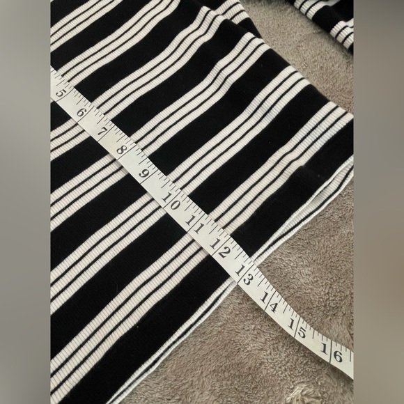 Forever 21 Striped Cotton Top (M) - Picture 6 of 9